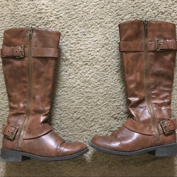 Brash Brown Boots 👢 - Picture 3 of 6